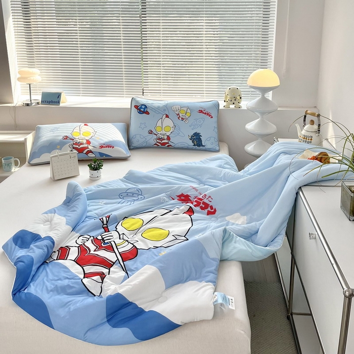 91家纺网 家纺一手货源 找家纺 蘭菲家纺 2025新款凉感丝奥特曼印花夏被 独行者