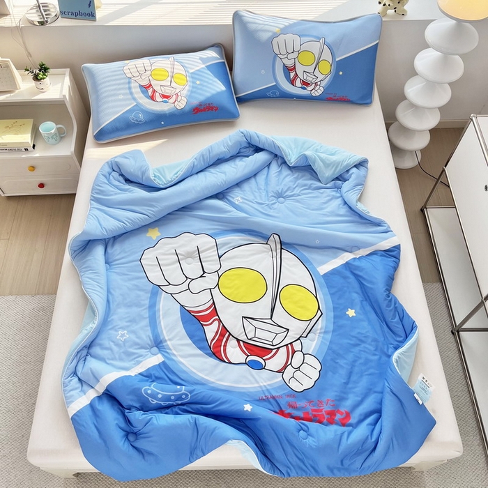 91家纺网 家纺一手货源 找家纺 蘭菲家纺 2025新款凉感丝奥特曼印花夏被 冠军