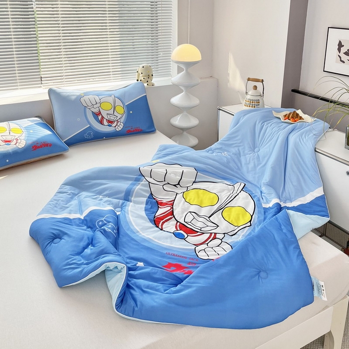 91家纺网 家纺一手货源 找家纺 蘭菲家纺 2025新款凉感丝奥特曼印花夏被 冠军