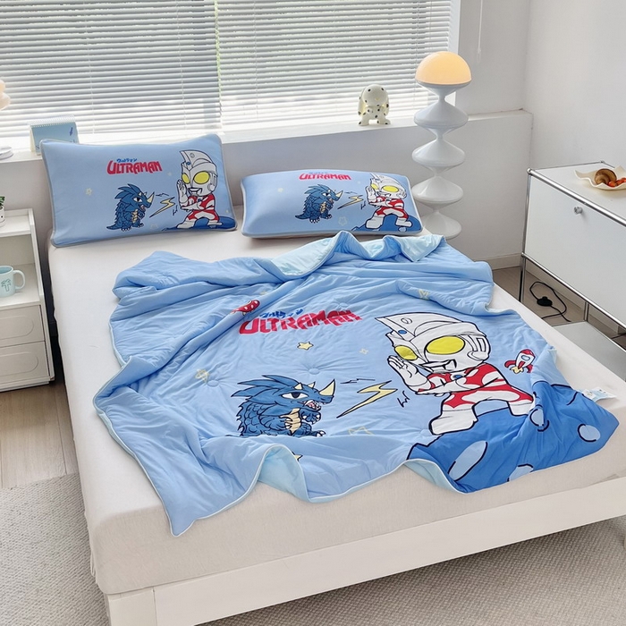 91家纺网 家纺一手货源 找家纺 蘭菲家纺 2025新款凉感丝奥特曼印花夏被 闪电