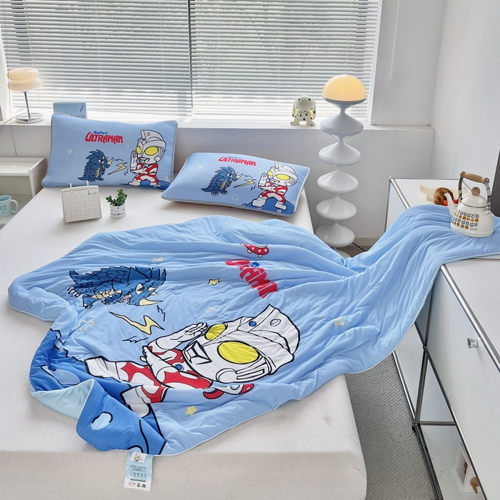 91家纺网 家纺一手货源 找家纺 蘭菲家纺 2025新款凉感丝奥特曼印花夏被 闪电