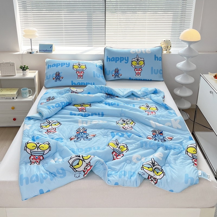 91家纺网 家纺一手货源 找家纺 蘭菲家纺 2025新款凉感丝奥特曼印花夏被 上学