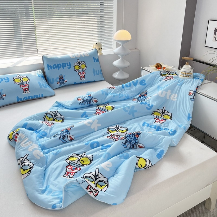 91家纺网 家纺一手货源 找家纺 蘭菲家纺 2025新款凉感丝奥特曼印花夏被 上学