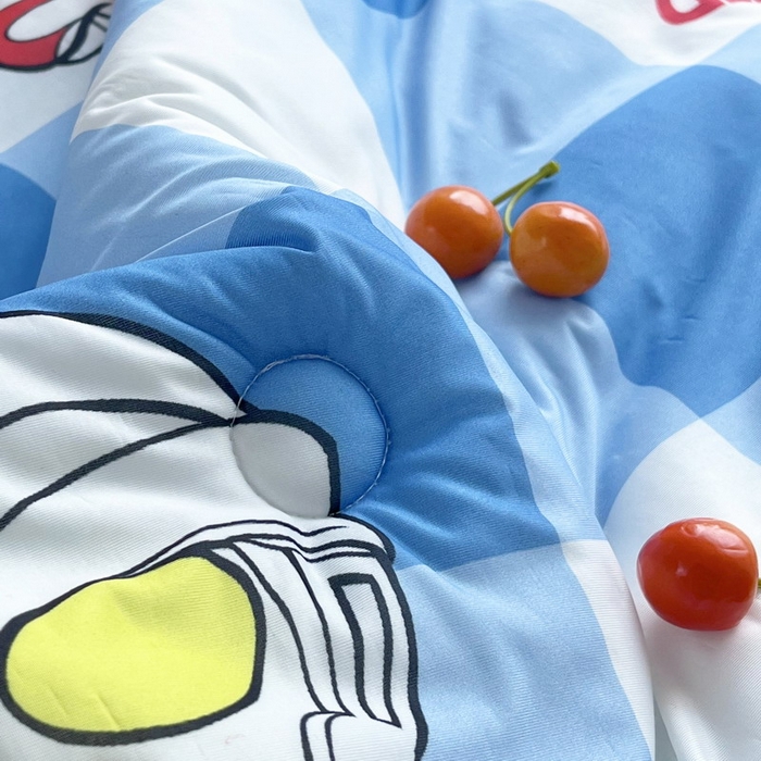 91家纺网 家纺一手货源 找家纺 蘭菲家纺 2025新款凉感丝奥特曼印花夏被 随影