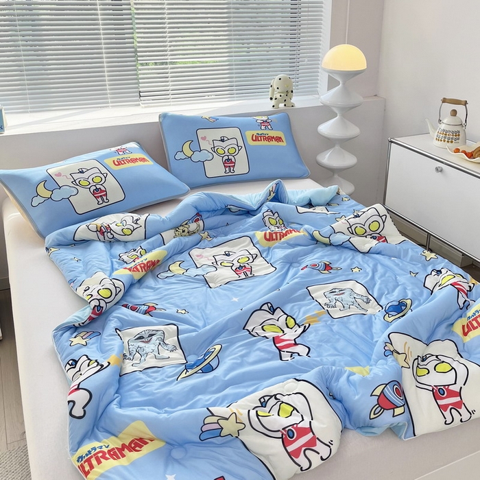 91家纺网 家纺一手货源 找家纺 蘭菲家纺 2025新款凉感丝奥特曼印花夏被 太空游