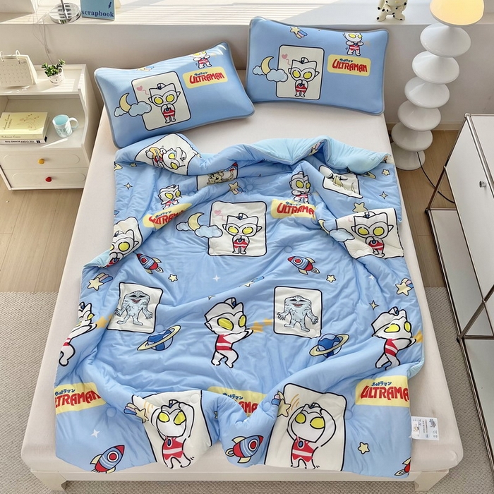 91家纺网 家纺一手货源 找家纺 蘭菲家纺 2025新款凉感丝奥特曼印花夏被 太空游