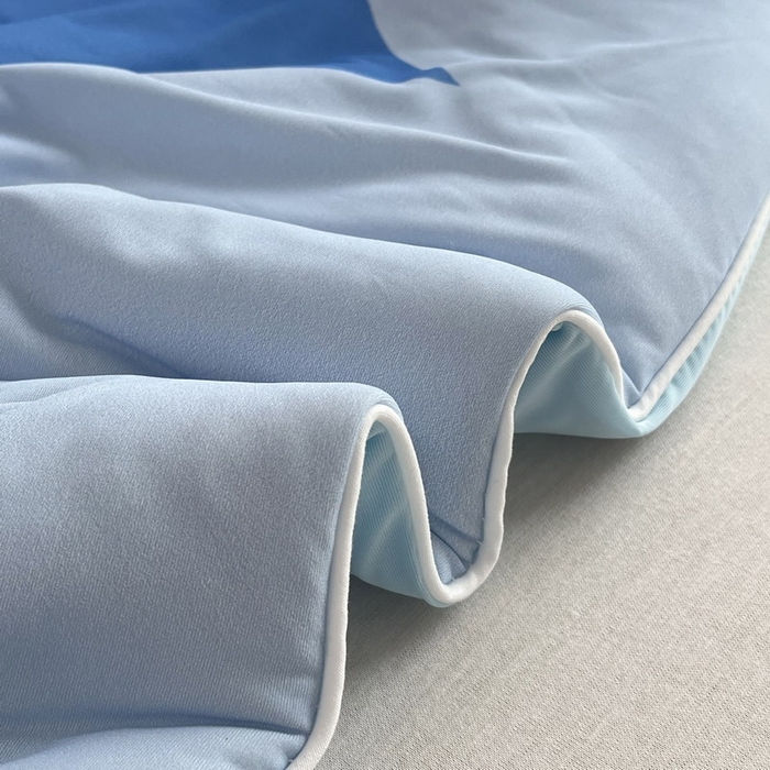 91家纺网 家纺一手货源 找家纺 蘭菲家纺 2025新款凉感丝奥特曼印花夏被 无敌