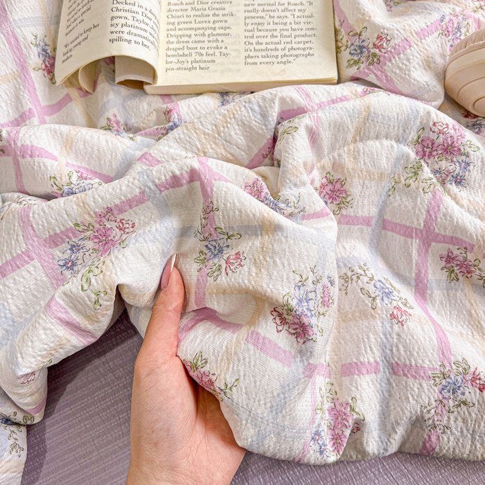 91家纺网 家纺一手货源 找家纺 仟网汇 2025新款皱皱纱简单款夏被四件套 时恋