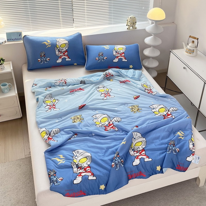 91家纺网 家纺一手货源 找家纺 蘭菲家纺 2025新款凉感丝奥特曼印花夏被 小虎队