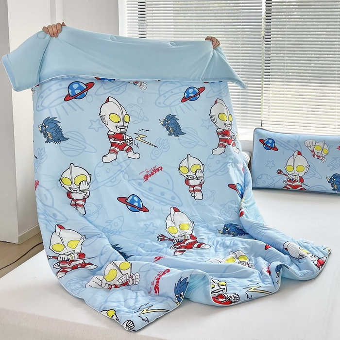 91家纺网 家纺一手货源 找家纺 蘭菲家纺 2025新款凉感丝奥特曼印花夏被 宇宙飞人