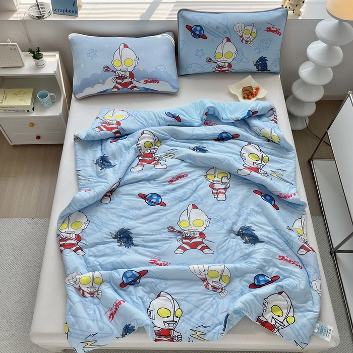 91家纺网 家纺一手货源 找家纺 蘭菲家纺 2025新款凉感丝奥特曼印花夏被 宇宙飞人