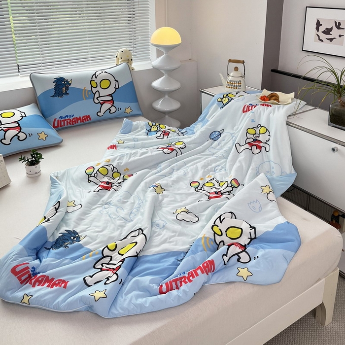 91家纺网 家纺一手货源 找家纺 蘭菲家纺 2025新款凉感丝奥特曼印花夏被 运动员