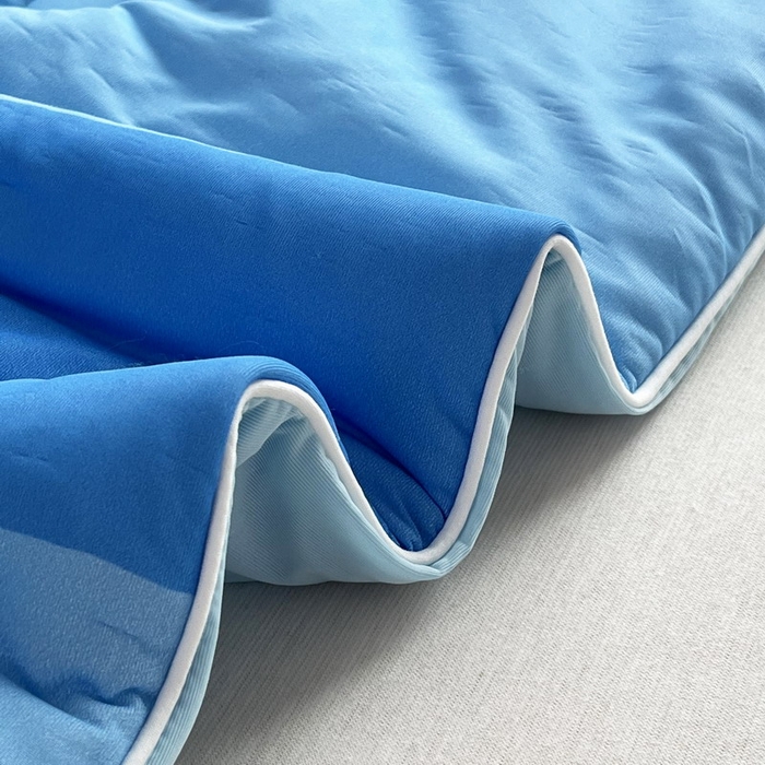 91家纺网 家纺一手货源 找家纺 蘭菲家纺 2025新款凉感丝奥特曼印花夏被 正义之侠