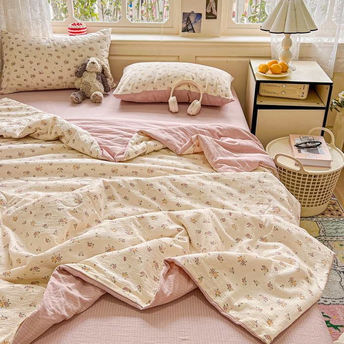 91家纺网 家纺一手货源 找家纺 仟网汇 2025新款皱皱纱简单款夏被四件套 梦境