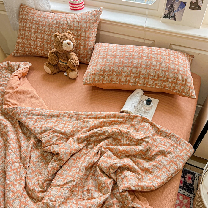 91家纺网 家纺一手货源 找家纺 仟网汇 2025新款皱皱纱简单款夏被四件套 罗曼