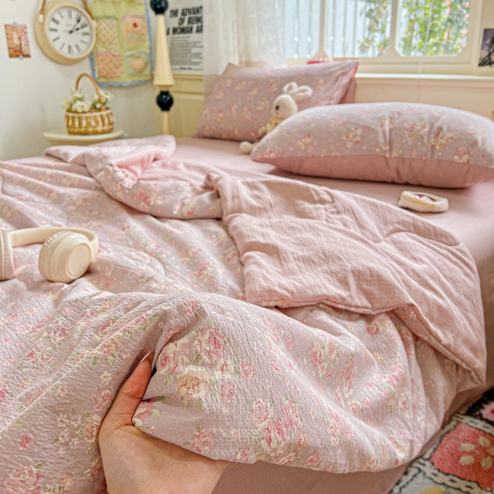 91家纺网 家纺一手货源 找家纺 仟网汇 2025新款皱皱纱简单款夏被四件套 露丝