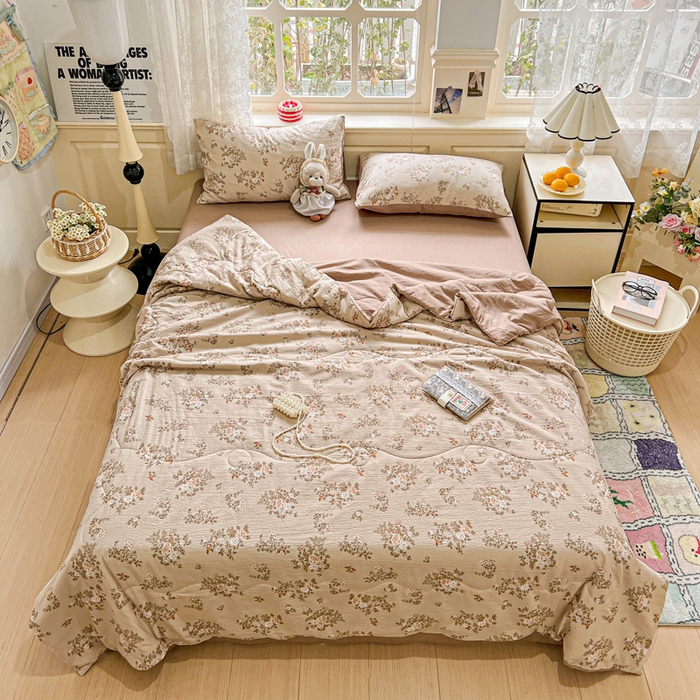 91家纺网 家纺一手货源 找家纺 仟网汇 2025新款皱皱纱简单款夏被四件套 可颂