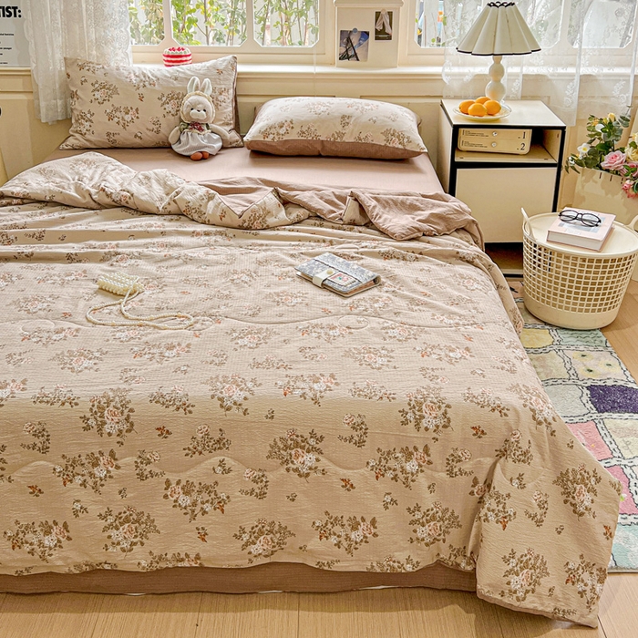 91家纺网 家纺一手货源 找家纺 仟网汇 2025新款皱皱纱简单款夏被四件套 可颂