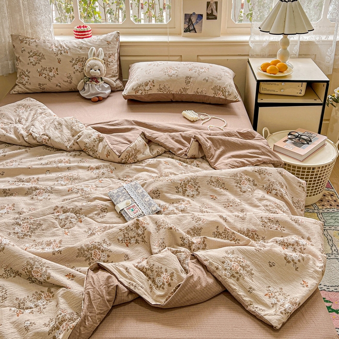 91家纺网 家纺一手货源 找家纺 仟网汇 2025新款皱皱纱简单款夏被四件套 可颂