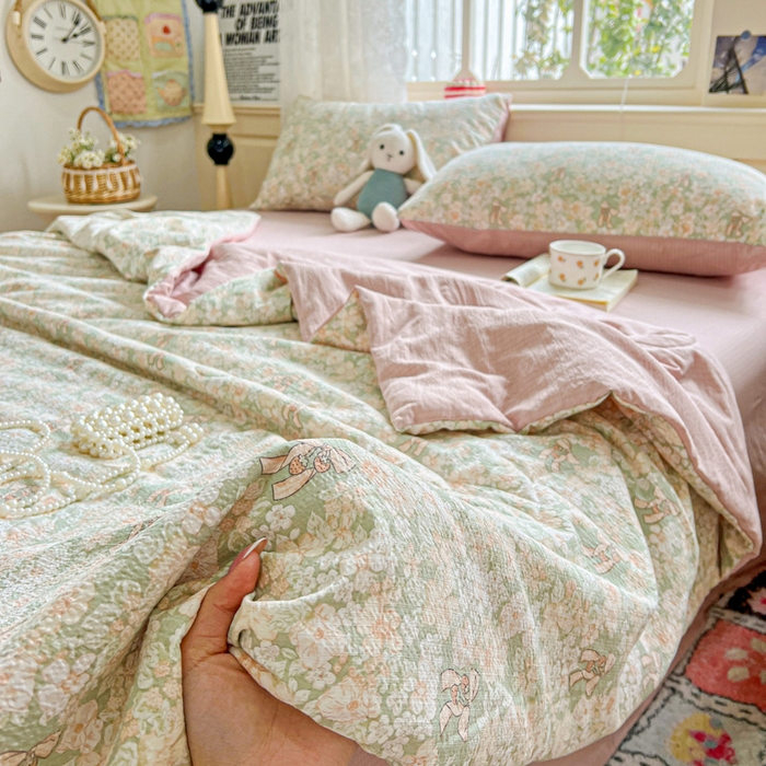 91家纺网 家纺一手货源 找家纺 仟网汇 2025新款皱皱纱简单款夏被四件套 花束-绿