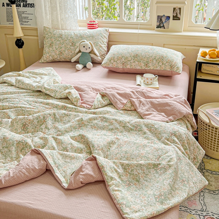 91家纺网 家纺一手货源 找家纺 仟网汇 2025新款皱皱纱简单款夏被四件套 花束-绿