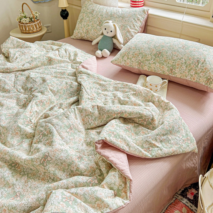 91家纺网 家纺一手货源 找家纺 仟网汇 2025新款皱皱纱简单款夏被四件套 花束-绿