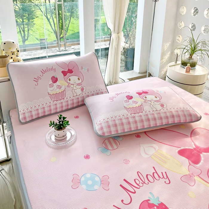 91家纺网 家纺一手货源 找家纺 蘭菲家纺 2025新款三丽鸥卡通印花冰丝凉席 节日快乐