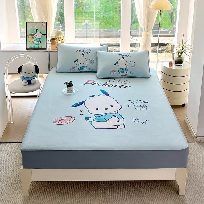 91家纺网 家纺一手货源 找家纺 蘭菲家纺 2025新款三丽鸥卡通印花冰丝凉席 恰恰-蓝