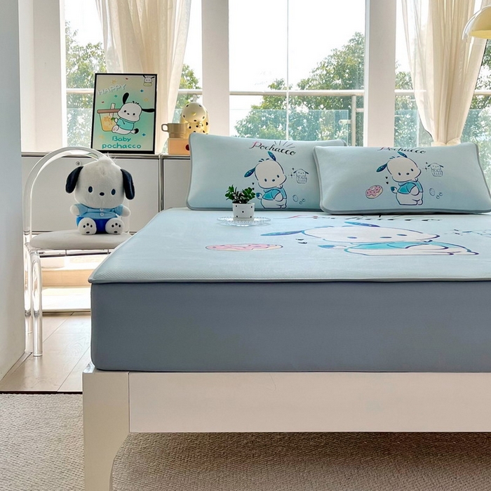 91家纺网 家纺一手货源 找家纺 蘭菲家纺 2025新款三丽鸥卡通印花冰丝凉席 恰恰-蓝