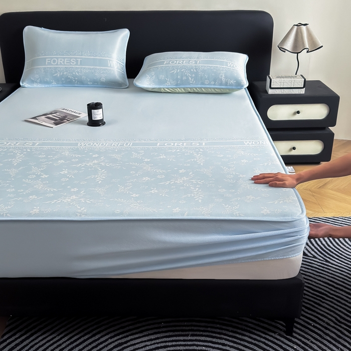 91家纺网 家纺一手货源 找家纺 （总）九花鹿 2025新款A类PE凉感提花床笠款冰丝凉席软凉席可机洗可水洗