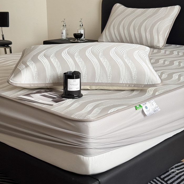 91家纺网 家纺一手货源 找家纺 九花鹿 2025新款A类PE凉感提花床笠款冰丝凉席软凉席可机洗可水洗 波纹（米灰）