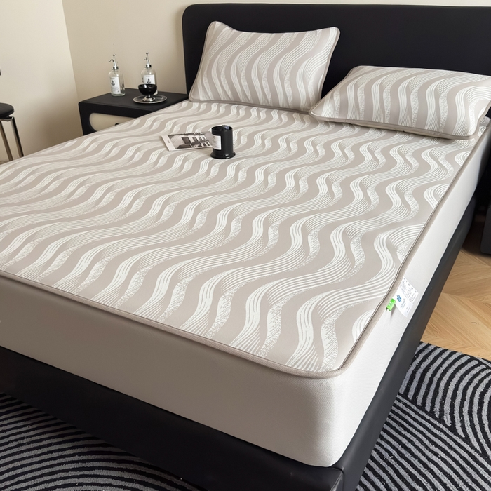 91家纺网 家纺一手货源 找家纺 九花鹿 2025新款A类PE凉感提花床笠款冰丝凉席软凉席可机洗可水洗 波纹（米灰）