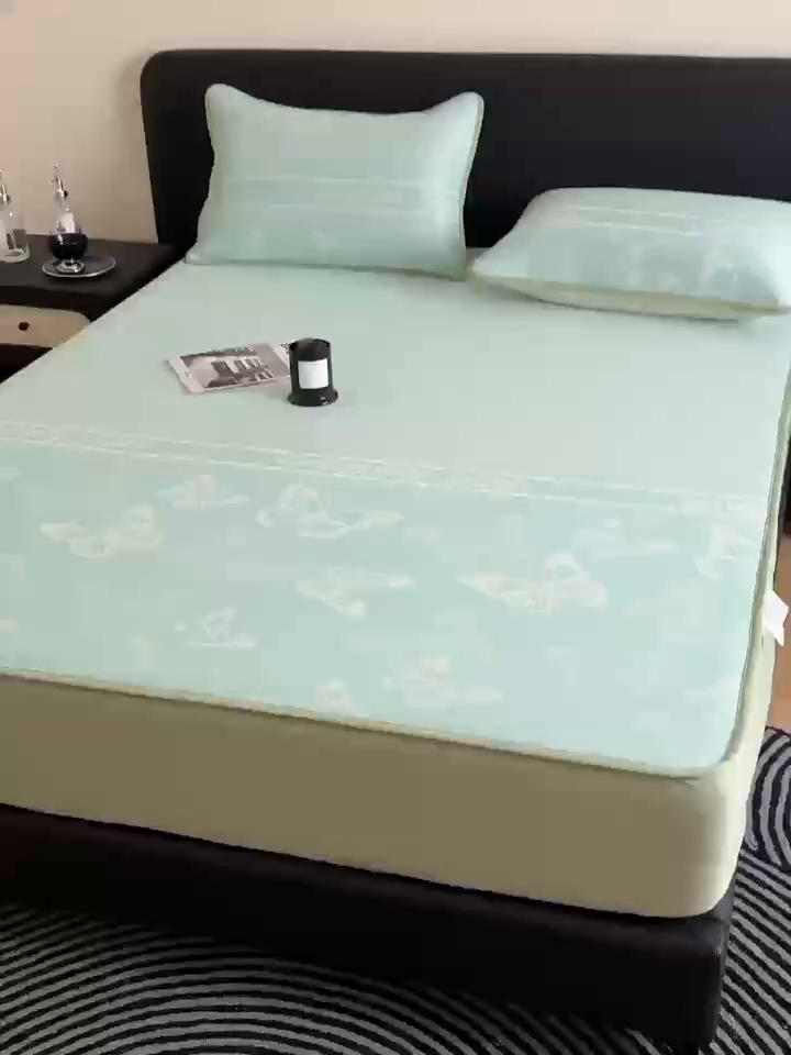 91家纺网 家纺一手货源 找家纺 九花鹿 2025新款A类PE凉感提花床笠款冰丝凉席软凉席可机洗可水洗 蝶舞（浅绿）