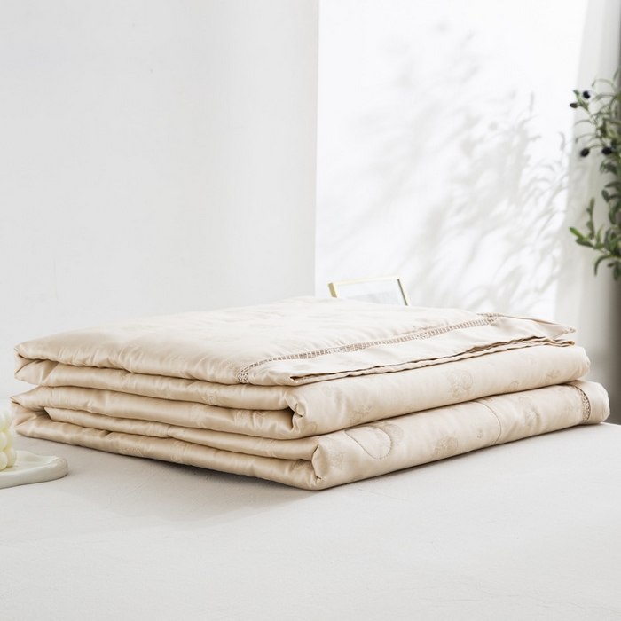 91家纺网 家纺一手货源 找家纺 鲁爱家纺供货 2025新款天丝夏被 花镜-香槟金