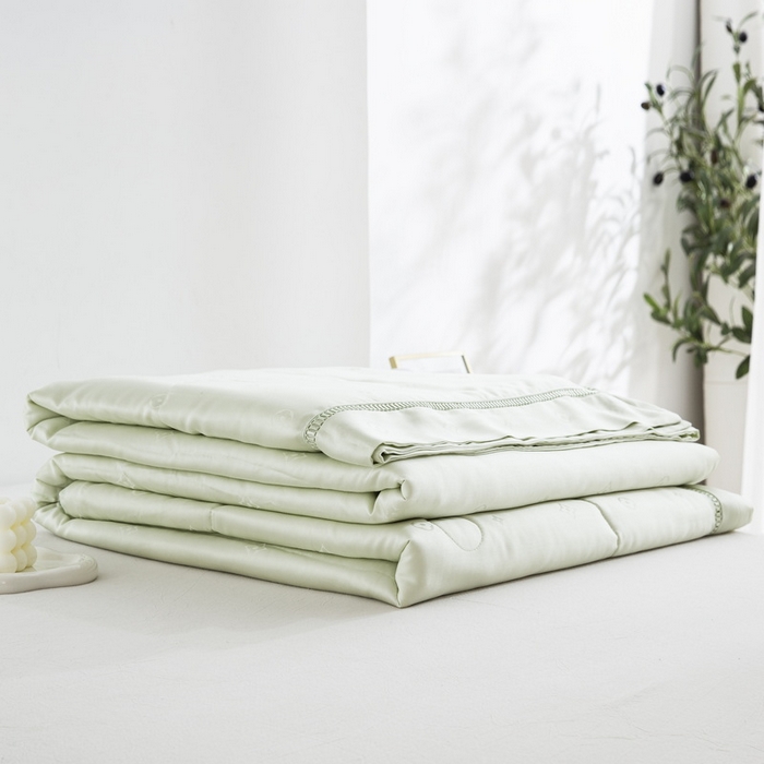 91家纺网 家纺一手货源 找家纺 鲁爱家纺供货 2025新款天丝夏被 慕斯-薄荷绿