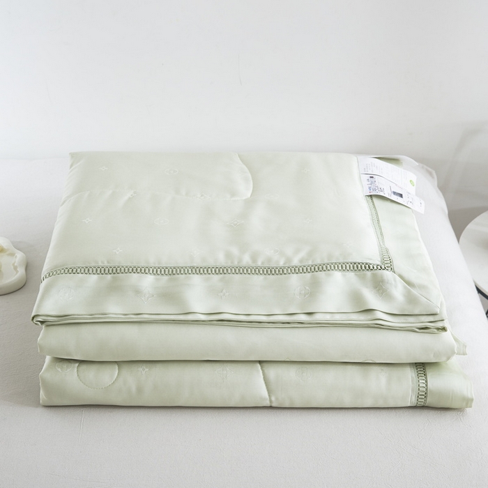 91家纺网 家纺一手货源 找家纺 鲁爱家纺供货 2025新款天丝夏被 慕斯-薄荷绿