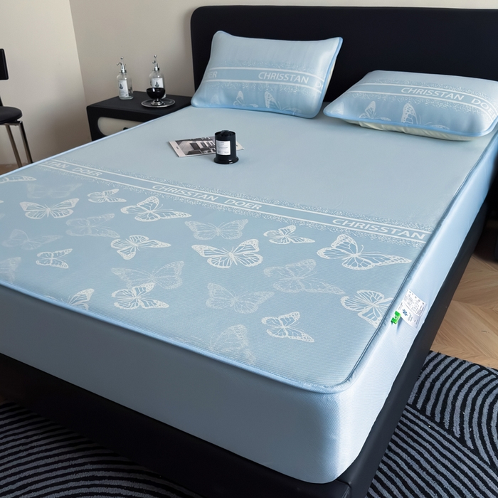 91家纺网 家纺一手货源 找家纺 九花鹿 2025新款A类PE凉感提花床笠款冰丝凉席软凉席可机洗可水洗 蝶舞（天空蓝）