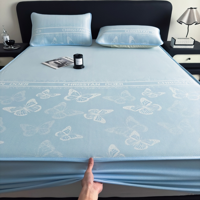 91家纺网 家纺一手货源 找家纺 九花鹿 2025新款A类PE凉感提花床笠款冰丝凉席软凉席可机洗可水洗 蝶舞（天空蓝）