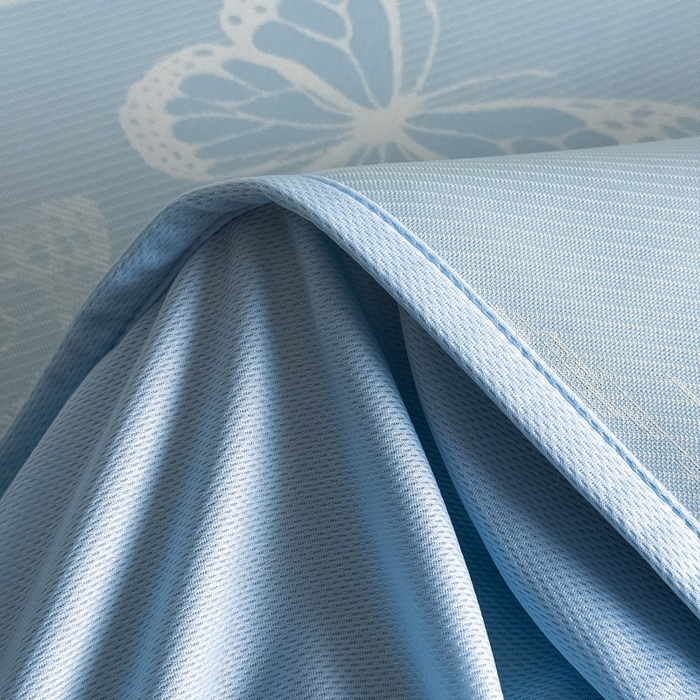 91家纺网 家纺一手货源 找家纺 九花鹿 2025新款A类PE凉感提花床笠款冰丝凉席软凉席可机洗可水洗 蝶舞（天空蓝）