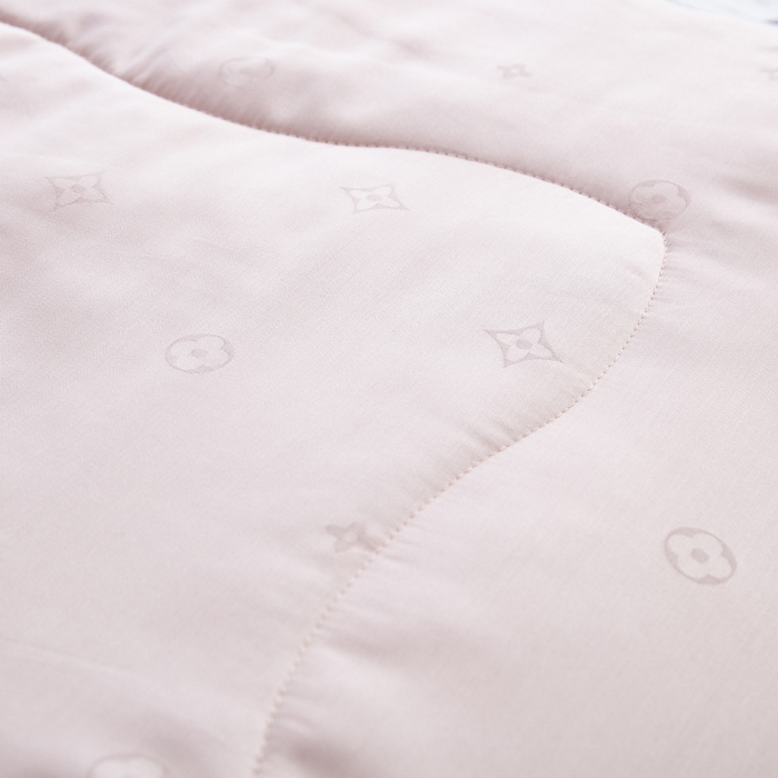 91家纺网 家纺一手货源 找家纺 鲁爱家纺供货 2025新款天丝夏被 慕斯-玉颜粉