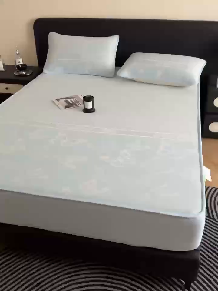 91家纺网 家纺一手货源 找家纺 九花鹿 2025新款A类PE凉感提花床笠款冰丝凉席软凉席可机洗可水洗 蝶舞（天空蓝）