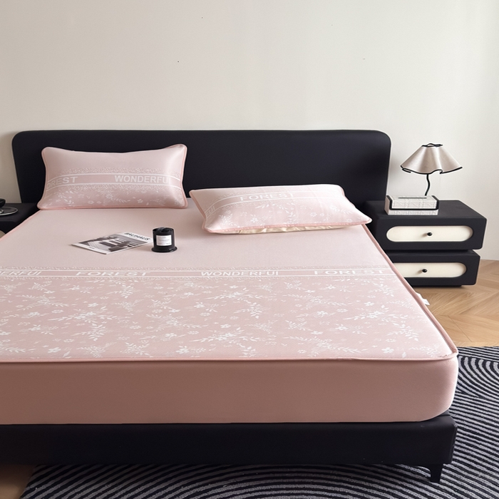 91家纺网 家纺一手货源 找家纺 九花鹿 2025新款A类PE凉感提花床笠款冰丝凉席软凉席可机洗可水洗 花梦（浅粉）