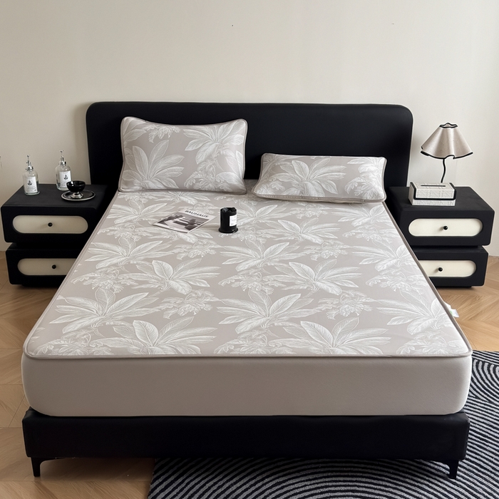 91家纺网 家纺一手货源 找家纺 九花鹿 2025新款A类PE凉感提花床笠款冰丝凉席软凉席可机洗可水洗 盆栽（米灰）