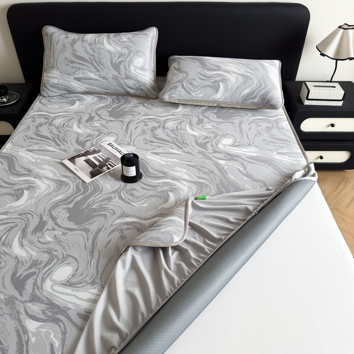 91家纺网 家纺一手货源 找家纺 九花鹿 2025新款A类PE凉感提花床笠款冰丝凉席软凉席可机洗可水洗 西里（绅士灰）