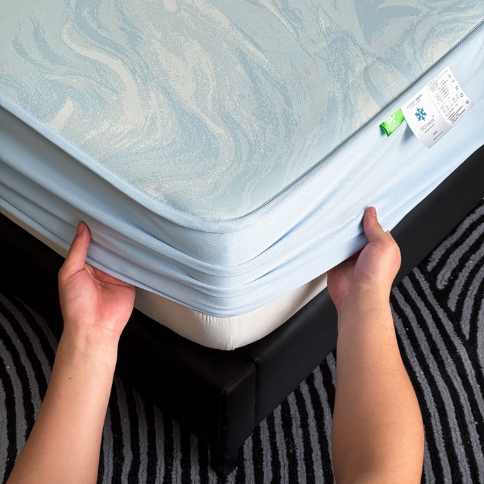 91家纺网 家纺一手货源 找家纺 九花鹿 2025新款A类PE凉感提花床笠款冰丝凉席软凉席可机洗可水洗 西里（天空蓝）