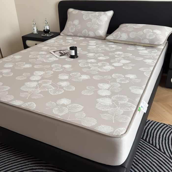 91家纺网 家纺一手货源 找家纺 九花鹿 2025新款A类PE凉感提花床笠款冰丝凉席软凉席可机洗可水洗 叶语（米灰）