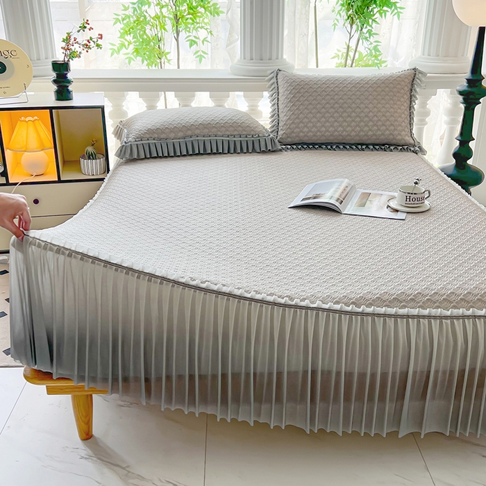 91家纺网 家纺一手货源 找家纺 乐居家纺 2025新款凉感凉豆豆凉席冰豆豆床裙系列 卡其