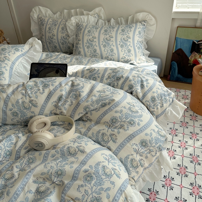 91家纺网 家纺一手货源 找家纺 六巷胡同 2025新款40支全棉韩式INS博主风小碎花花边四件套-风格二 觅夏