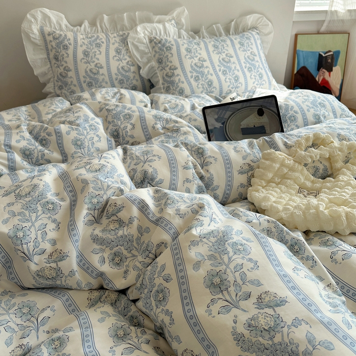 91家纺网 家纺一手货源 找家纺 六巷胡同 2025新款40支全棉韩式INS博主风小碎花花边四件套-风格二 觅夏