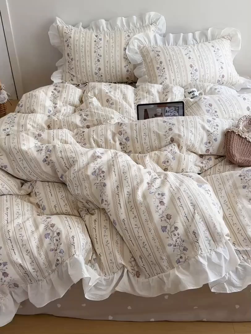 91家纺网 家纺一手货源 找家纺 六巷胡同 2025新款40支全棉韩式INS博主风小碎花花边四件套-风格二 茉里
